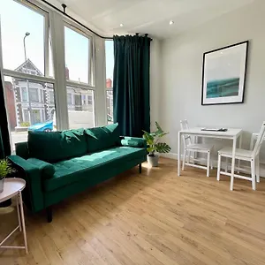 Apartment 1 Bed 2 Person Centre, Cardiff
