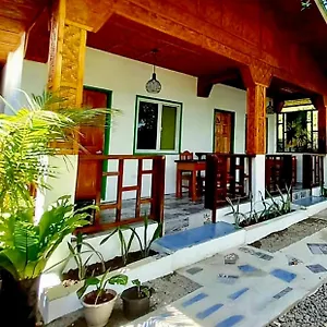 domos-native-guest-house.hotelspanglao.com/