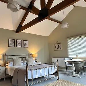 https://white-house-farm.yorkshirehotels.net